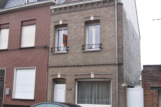 Charmante woning op 90m² met zonnig dakterras. Rustige ligging. 