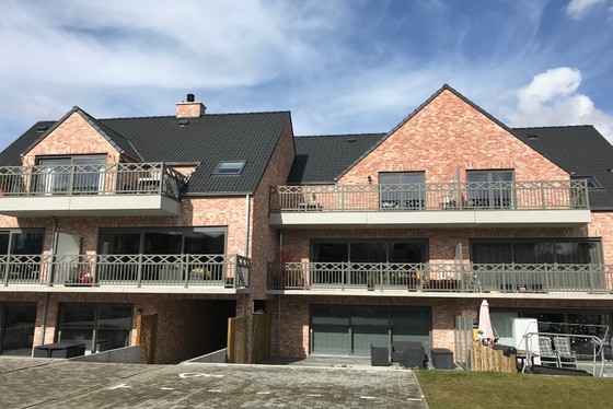 Luxueus gelijkvloers appartement op 103 m² met zuid gericht terras van 49 m². 