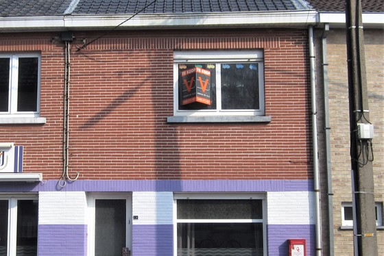 Charmante op te frissen rijwoning op 70m² gelegen in een landelijke omgeving