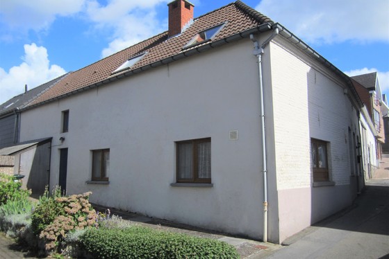 Charmante hoeve op 179m² met zonnig terras. 