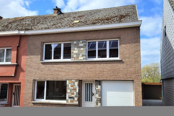 Prachtige woning op 598m² met garage, mooie zonnige tuin en landelijk uitzicht! 