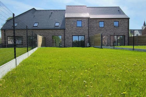  Uiterst energiezuinige BEN nieuwbouw met aangelegde tuin en terras, hartje Vlaamse Ardennen. Aankoop aan 6% btw mogelijk !