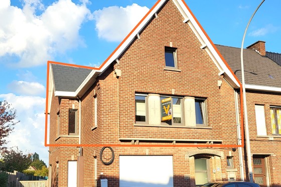 Lichtrijke penthouse van 143m² met landelijk uitzicht, gelegen op de 1ste en 2de verdieping.