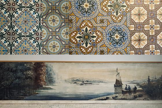 Prachtig dorpswoning / hoeve op 1246m² met stallingen en aanpalend bouwgrond. 