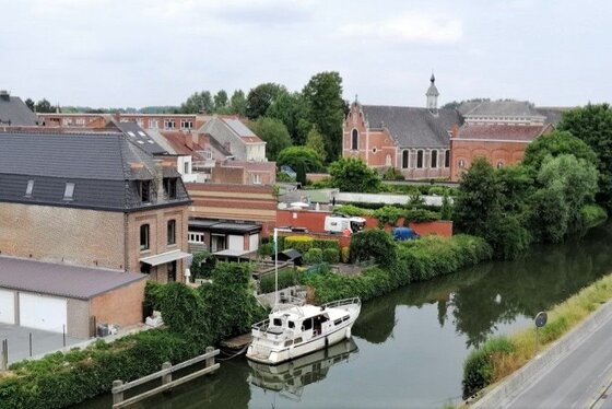 Instapklaar appartement met prachtig zicht op het water in centrum Geraardsbergen