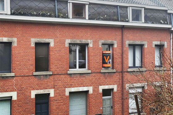 Prachtig onderhouden woning met zonnige tuin en uitzicht op de natuur.