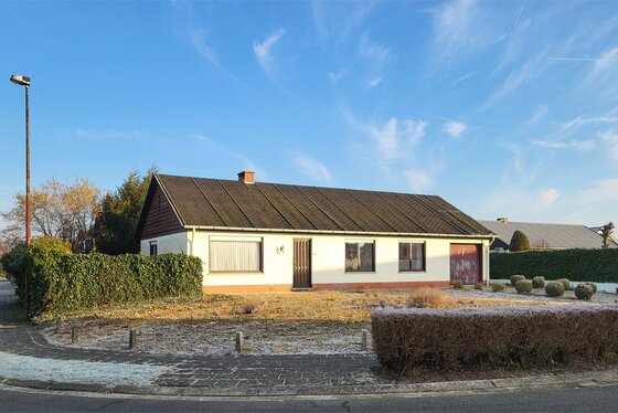 Prachtige open bebouwing op 687m² met zonnige tuin en garage, residentiële ligging!