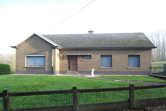 Prachtige villa op 2728m² met landelijk uitzicht, mooi aangelegde tuin en weide!!