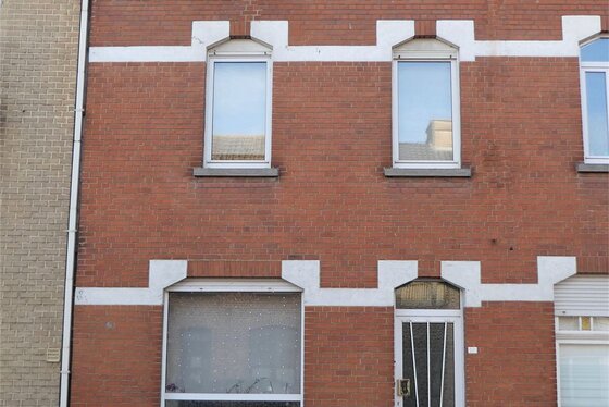 Op te frissen woning met zonnig tuintje!