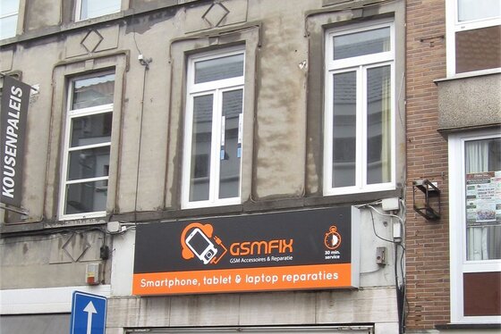 Commerciële handelsruimte van 53m² gelegen in het centrum van Zottegem. Ideale investering!