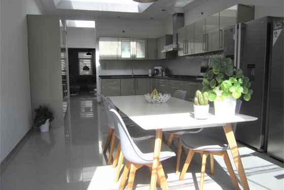 Charmante gerenoveerde woning van 2011 met zuidgericht terras en tuin!