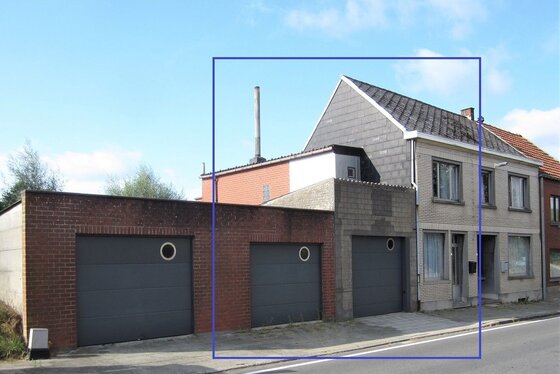 ZAT 17/8 - 1ste BEZOEKDAG OP AFSPRAAK 0488/85.81.84 Charmante woning op 166m² met 2 garages, zonnig terras in het hartje van de Vlaamse Ardennen.