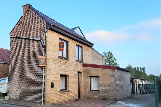 Prachtige woning op 321m² met garage, grote berging en zonnig tuintje!