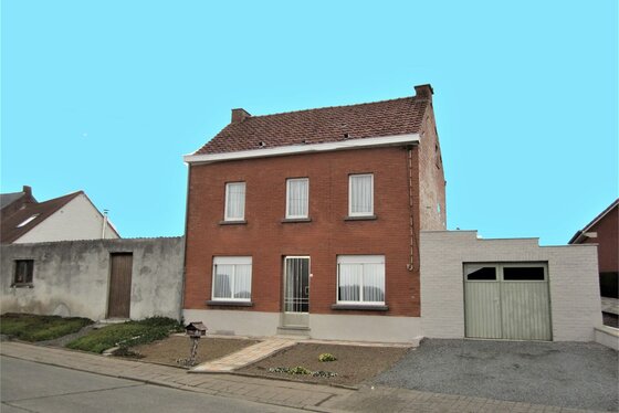 Charmante hoeve op 1026m² met zonnige tuin en landelijk uitzicht. Via