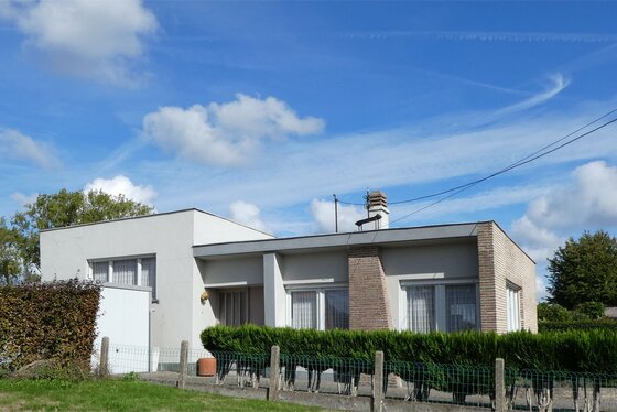 Te renoveren villa op 624m² met zonnige tuin en landelijk uitzicht!