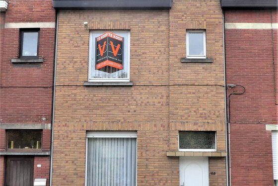 Charmante woning op 258m² met zonnepanelen, zuidgerichte tuin, terras en aparte zij-ingang!