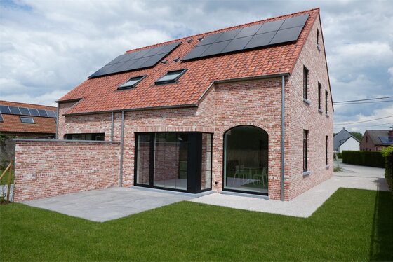 Uiterst energiezuinige BEN nieuwbouw met EPB 3 kwh/m² energie label A. Geen verbruik van aardgas!