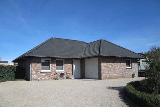 Charmante bungalow op 1545m² met mooie aangelegde tuin, gelegen hartje Vlaamse Ardennen.