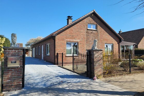 Prachtige open bebouwing op 720m² met zonnige tuin, garage en rustige ligging!